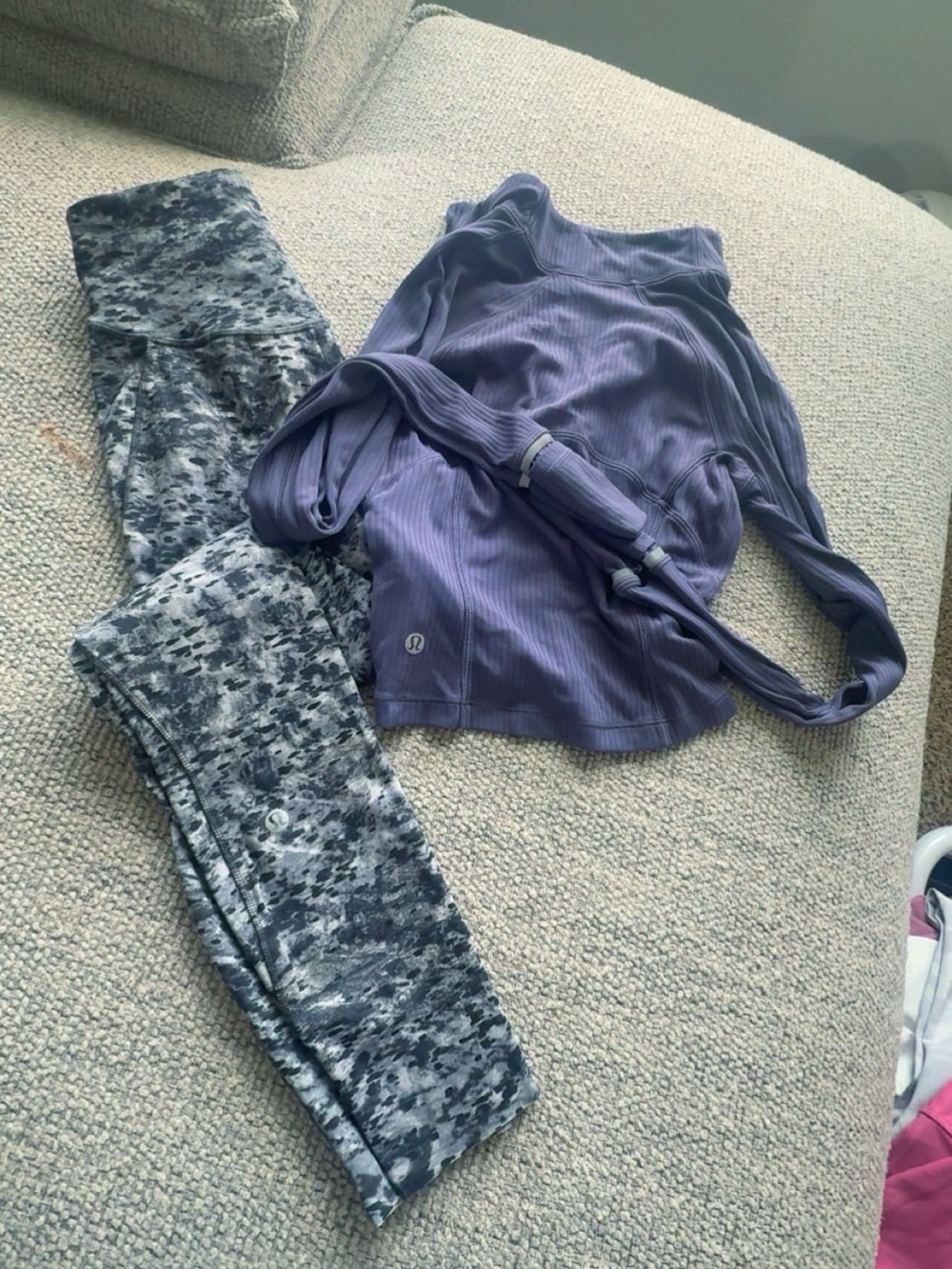 lululemon athletica Purple Ribbed Top with Gray/Black Patterned Leggings